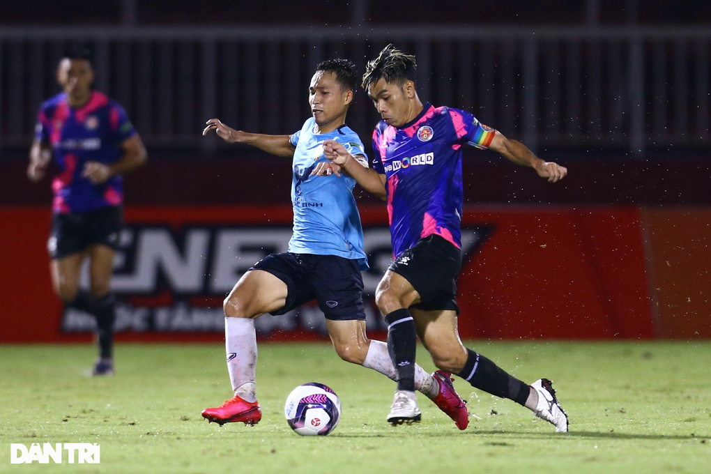 Lê Huỳnh Đức có chiến thắng đầu tiên tại V-League 2022 cùng Sài Gòn FC - 8 Lê Huỳnh Đức có chiến thắng đầu tiên tại V-League 2022 cùng Sài Gòn FC - 8