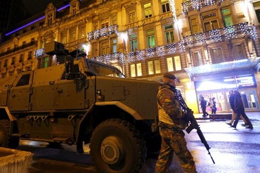 Bỉ bắt 16 nghi phạm khủng bố, duy trì báo động khủng bố cao nhất tại thủ đô