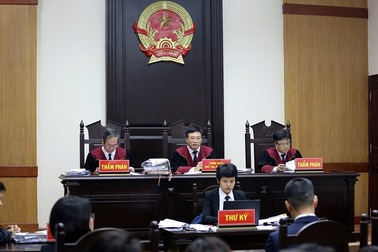 Bất ngờ hòa giải vụ Tuần Châu Hà Nội kiện đạo diễn Việt Tú