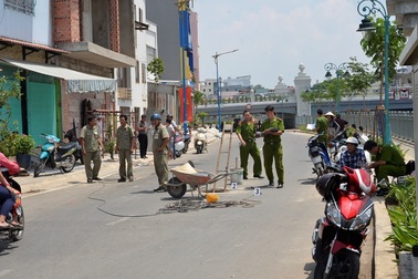 Nổ lớn trong hố ga, 3 công nhân bị thương