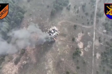 Tổ hợp tên lửa "Quái thú Bắc Cực" của Nga bị bắn cháy ở Ukraine