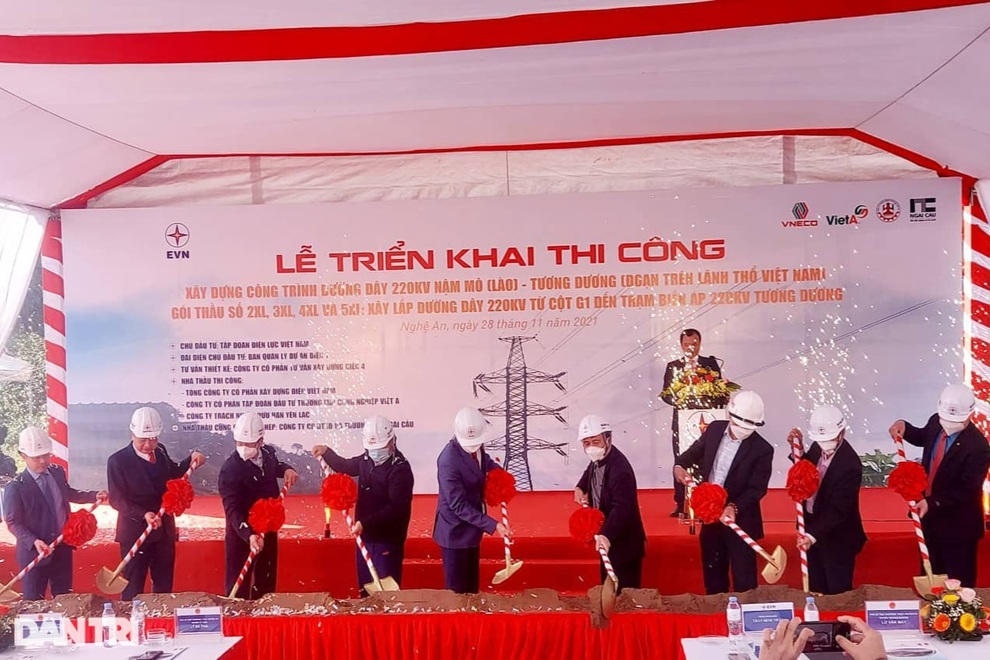 Đầu tư gần 600 tỷ đồng xây dựng đường dây 220kV trên biên giới - 1 Đầu tư gần 600 tỷ đồng xây dựng đường dây 220kV trên biên giới - 1