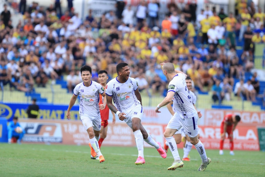 Vòng cuối V-League 2023: Ngôi vô địch về tay CLB Công An Hà Nội? - 3 Vòng cuối V-League 2023: Ngôi vô địch về tay CLB Công An Hà Nội? - 3