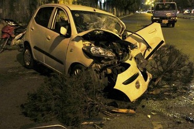 Cháu bé trong vụ xe “điên” gây tai nạn kinh hoàng đã tử vong