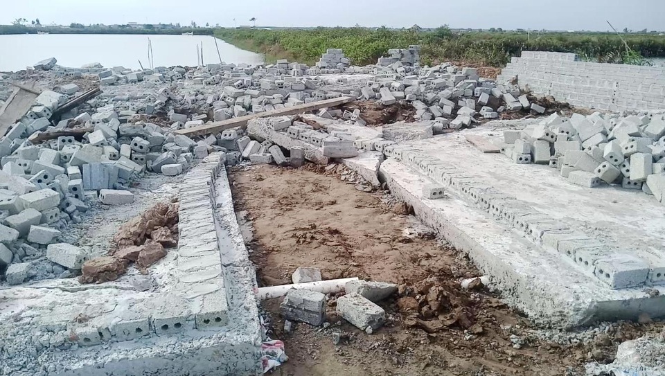 Ninh Bình: Cần câu cơm của dân bị cưỡng chế, phá dỡ ngay trước Tết! - 4 Ninh Bình: Cần câu cơm của dân bị cưỡng chế, phá dỡ ngay trước Tết! - 4