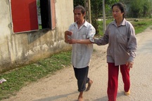 Ước mơ cuối đời của người đàn ông mù cô độc 