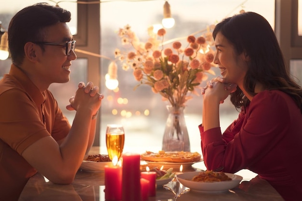 Đề nghị chia đôi tiền bữa tối, tôi giật mình trước phản ứng của bạn gái - 1 Đề nghị chia đôi tiền bữa tối, tôi giật mình trước phản ứng của bạn gái - 1