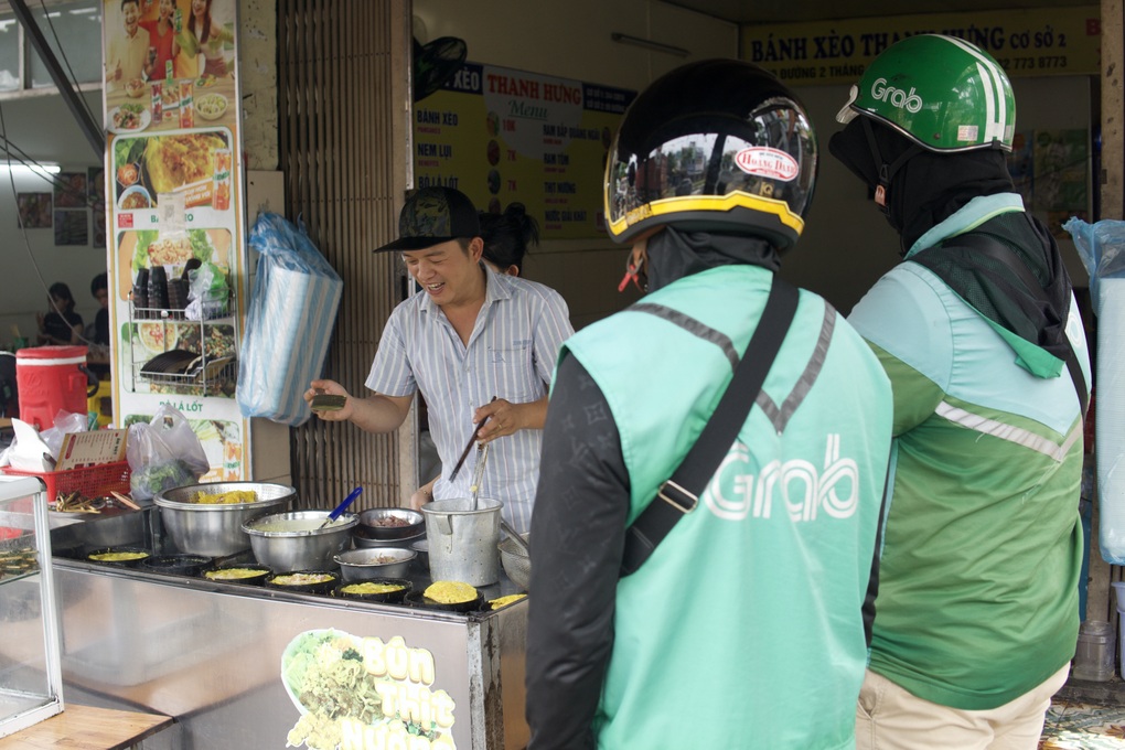 Quán trứ danh miền Trung nhận trăm đơn mỗi ngày nhờ lên GrabFood - 4 Quán trứ danh miền Trung nhận trăm đơn mỗi ngày nhờ lên GrabFood - 4
