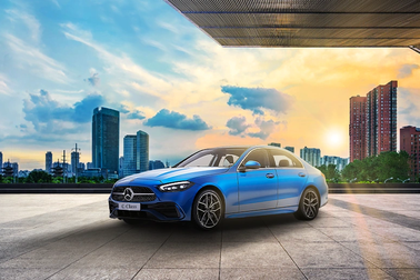 Vietnam Star tổ chức chuỗi sự kiện "Enter The Comfort Zone", trải nghiệm C 300 AMG 2022