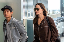 Set đồ ngủ mặc ra sân bay của Angelina Jolie giá 44 triệu đồng