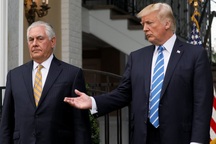 Tổng thống Trump bất ngờ sa thải Ngoại trưởng Rex Tillerson
