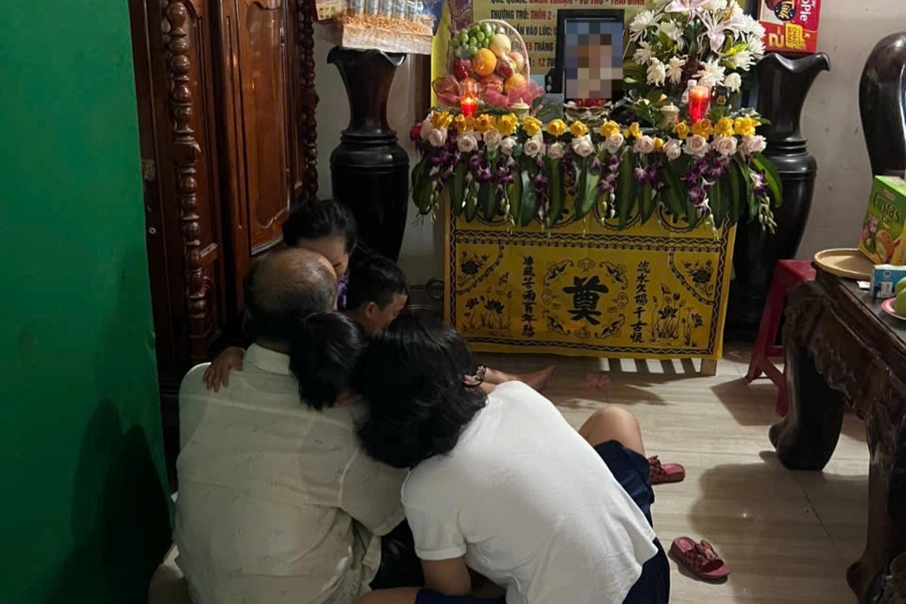 Học sinh bị xe gom rác tông tử vong: Mẹ hứa lên thăm con ngày khai giảng - 2