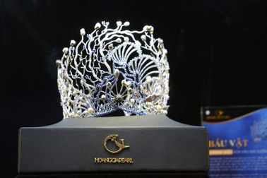 Vương miện 3,2 tỷ dành cho hoa hậu Đại Dương 2017