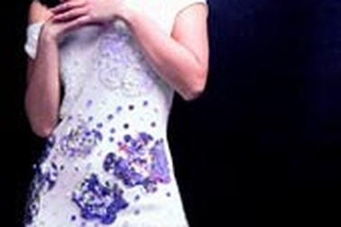 Hồng Nhung: Khéo mồm còn hơn dốt nát