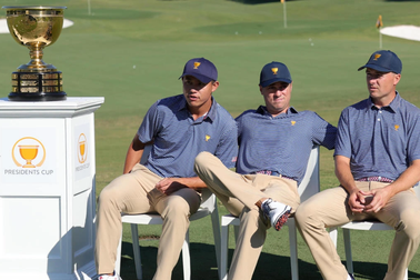 Tuyển Mỹ dẫn trước đội các ngôi sao thế giới tại Presidents Cup
