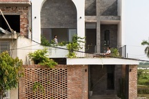 Báo Tây "sửng sốt" với những căn nhà gạch mộc nhưng vẫn đẹp mê ở Việt Nam