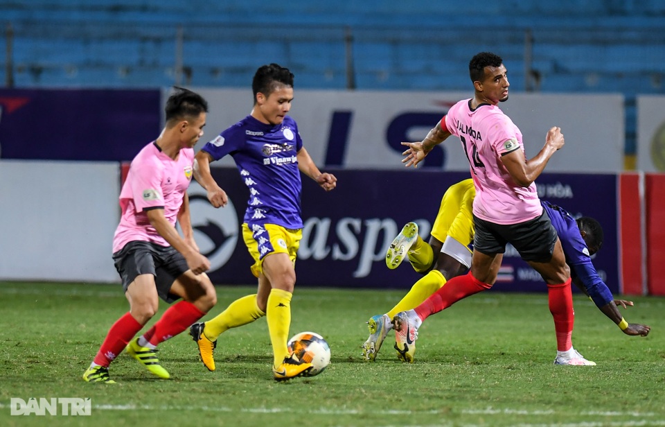 Thắng HL Hà Tĩnh, CLB Hà Nội “phả hơi nóng” lên Viettel - 6 Thắng HL Hà Tĩnh, CLB Hà Nội “phả hơi nóng” lên Viettel - 6