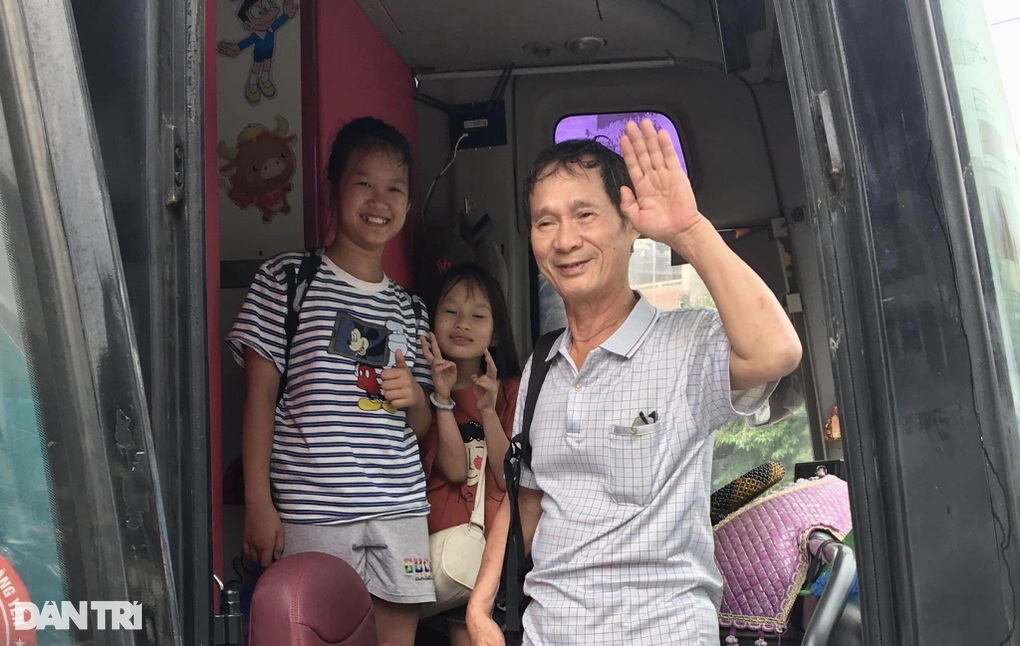 Ông chủ nhà xe ở Lào Cai miễn phí vé cho người bệnh và các cựu chiến binh - 1 Ông chủ nhà xe ở Lào Cai miễn phí vé cho người bệnh và các cựu chiến binh - 1