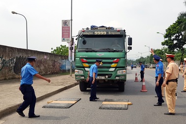 Hà Nội ra quân tổng kiểm tra, xử lý hơn 3.200 phương tiện vi phạm