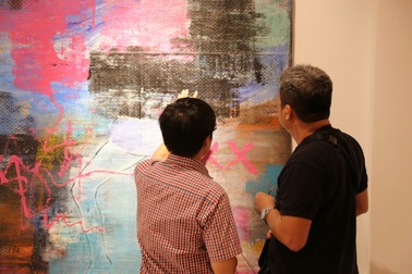 Hơi thở cuộc sống trong triển lãm kỷ niệm 30 năm của họa sĩ Nguyễn Văn Tiến