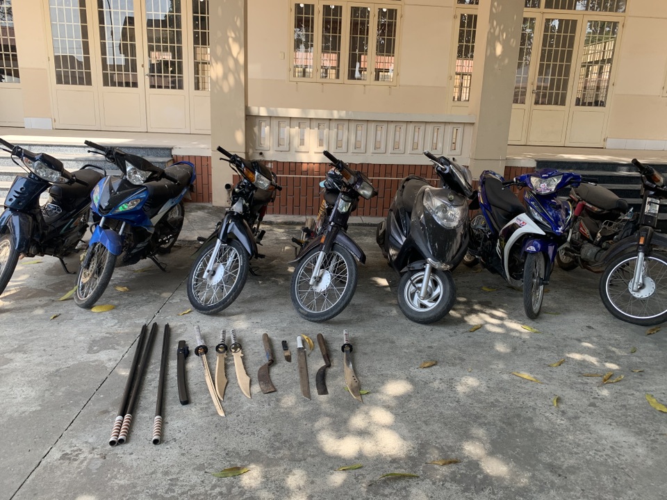 Triệt phá băng nhóm bảo kê, đòi nợ thuê - 3 Triệt phá băng nhóm bảo kê, đòi nợ thuê - 3
