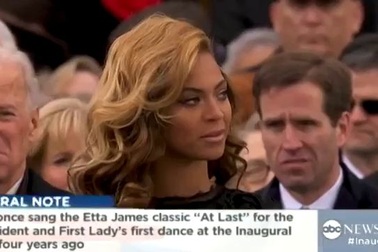 Quốc ca Mỹ do Beyonce thể hiện