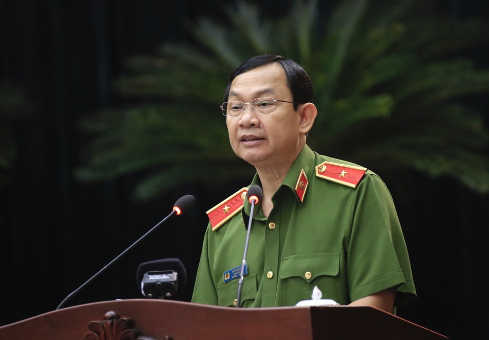 Công an phải máu lên, nghe báo có tội phạm mà chần chừ là không được! - 2 Công an phải máu lên, nghe báo có tội phạm mà chần chừ là không được! - 2