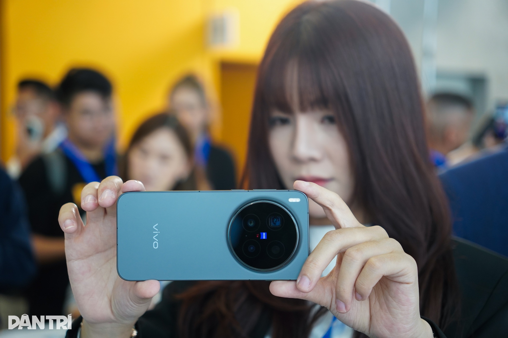 ประสบการณ์รวดเร็วกับ vivo X300 Pro ในจีน: เผชิญหน้ากับ iPhone 17 Pro Max - 14 Trải nghiệm nhanh vivo X300 Pro tại Trung Quốc: Đối đầu iPhone 17 Pro Max - 14
