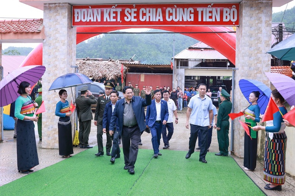 Thủ tướng khởi công 72 trường nội trú liên cấp vùng biên giới - 2 Thủ tướng khởi công 72 trường nội trú liên cấp vùng biên giới - 2