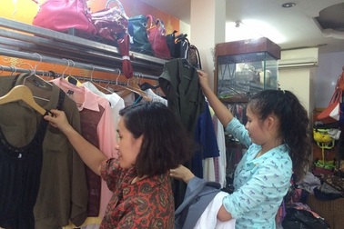 Bóc mẽ chiêu mạo danh hàng thời trang xuất khẩu