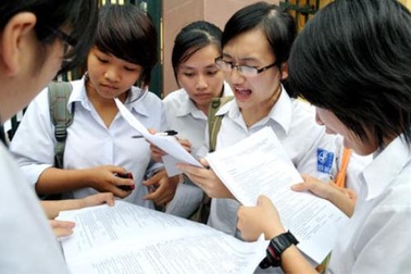 Vào phòng thi cần tuân thủ những quy định nào? 