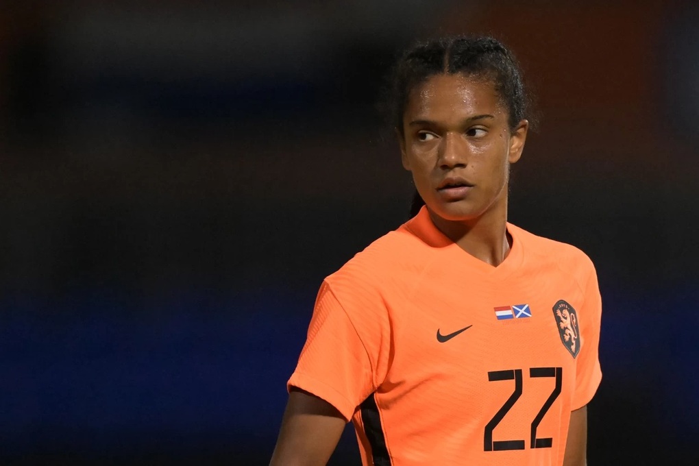 Tiền đạo Hà Lan tự tin giành chiến thắng trước tuyển nữ Việt Nam - 1 Tiền đạo Hà Lan tự tin giành chiến thắng trước tuyển nữ Việt Nam - 1