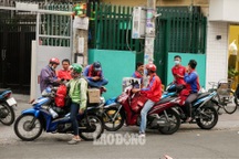 Shipper bận tíu tít nhờ giao hàng trong mùa dịch Covid-19