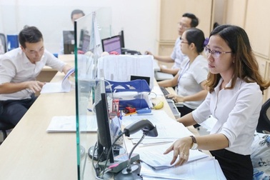 Chuyển từ viên chức sang công chức cần điều kiện gì?