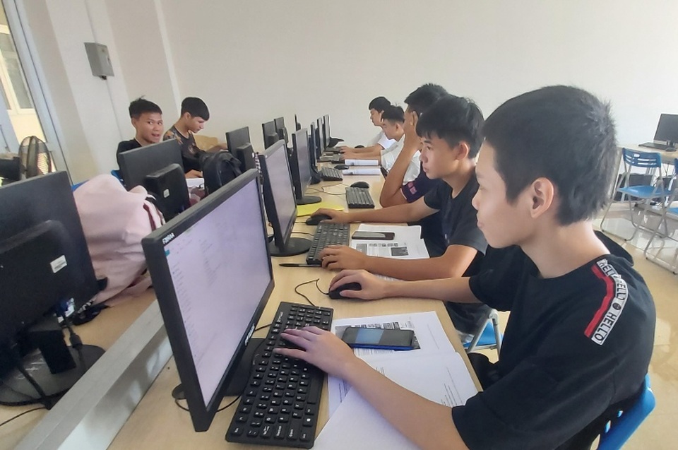 Sinh viên cao đẳng nhận hỗ trợ 8 triệu đồng khi đi thực tập ở doanh nghiệp - 4 Sinh viên cao đẳng nhận hỗ trợ 8 triệu đồng khi đi thực tập ở doanh nghiệp - 4