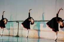 Đề nghị Bộ GD&ĐT xem xét tháo gỡ vụ 325 học sinh trường Múa "kêu cứu"