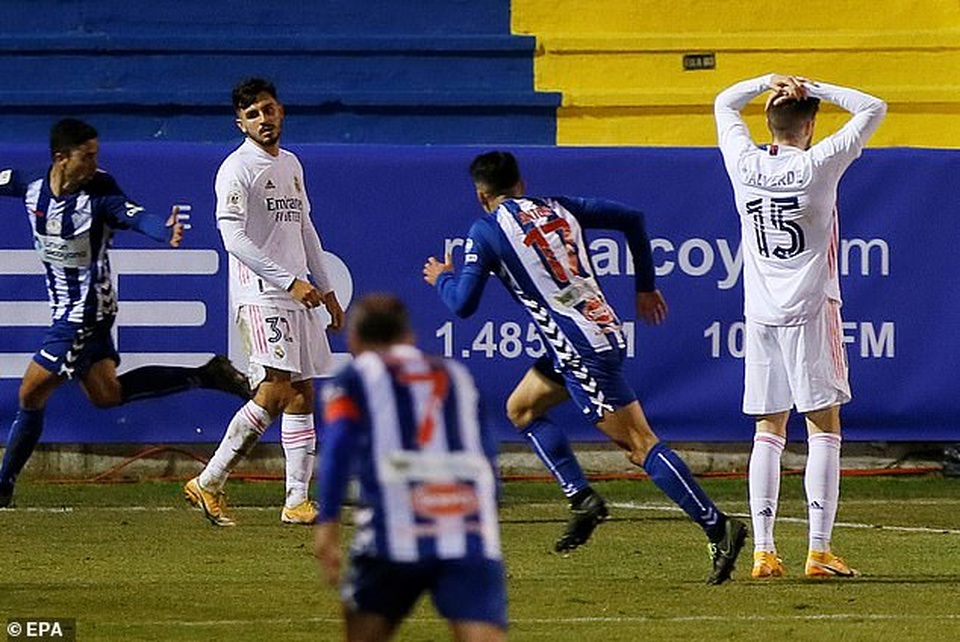 Real Madrid bị đội hạng ba loại khỏi Cúp Nhà vua - 9 Real Madrid bị đội hạng ba loại khỏi Cúp Nhà vua - 9