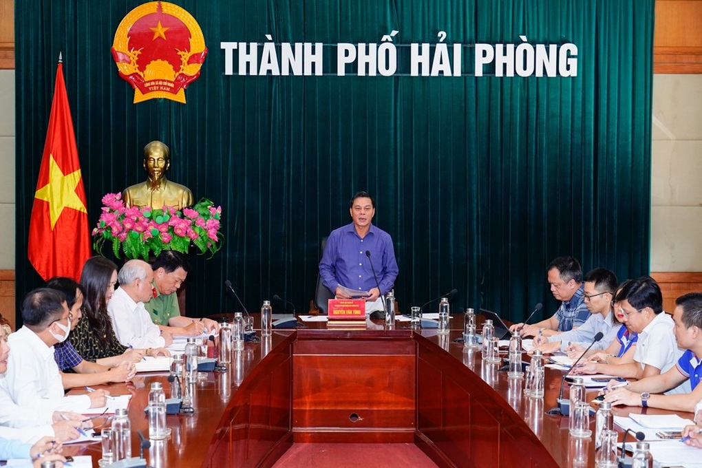 Chủ tịch Hải Phòng: Nhân viên ngân hàng khác không được kéo khách của SCB - 1 Chủ tịch Hải Phòng: Nhân viên ngân hàng khác không được kéo khách của SCB - 1