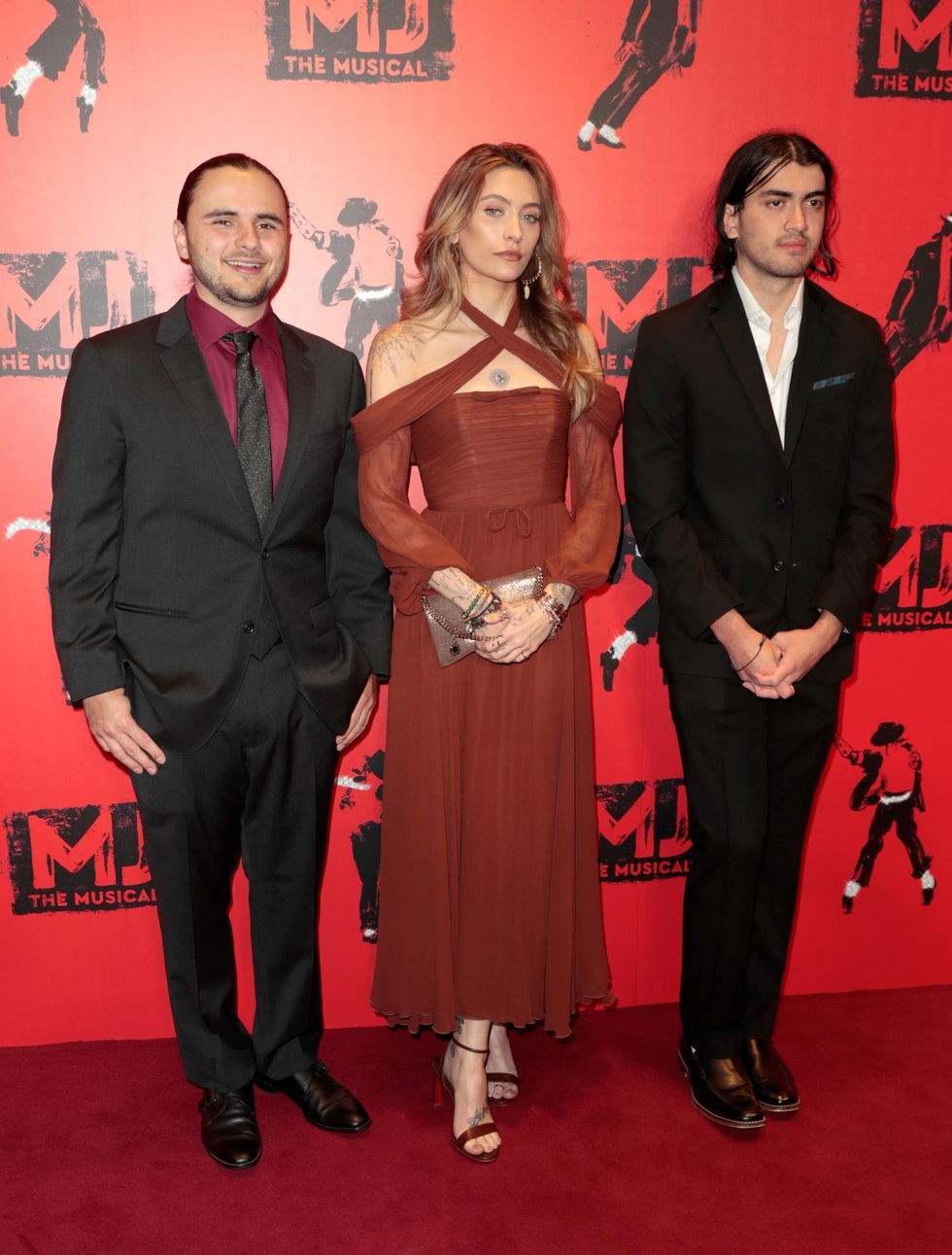 Những đứa con của ông vua pop Michael Jackson khổ vì... giàu - 3 Những đứa con của ông vua pop Michael Jackson khổ vì... giàu - 3