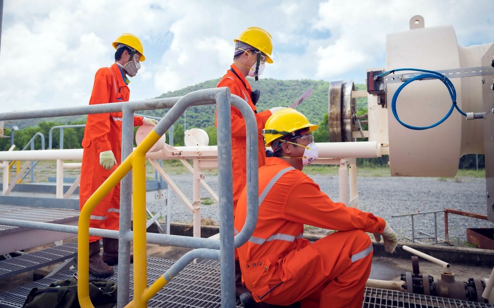 Petrovietnam đẩy mạnh chuyển đổi số để tối ưu trong điều hành và xử lý công việc - 4 Petrovietnam đẩy mạnh chuyển đổi số để tối ưu trong điều hành và xử lý công việc - 4