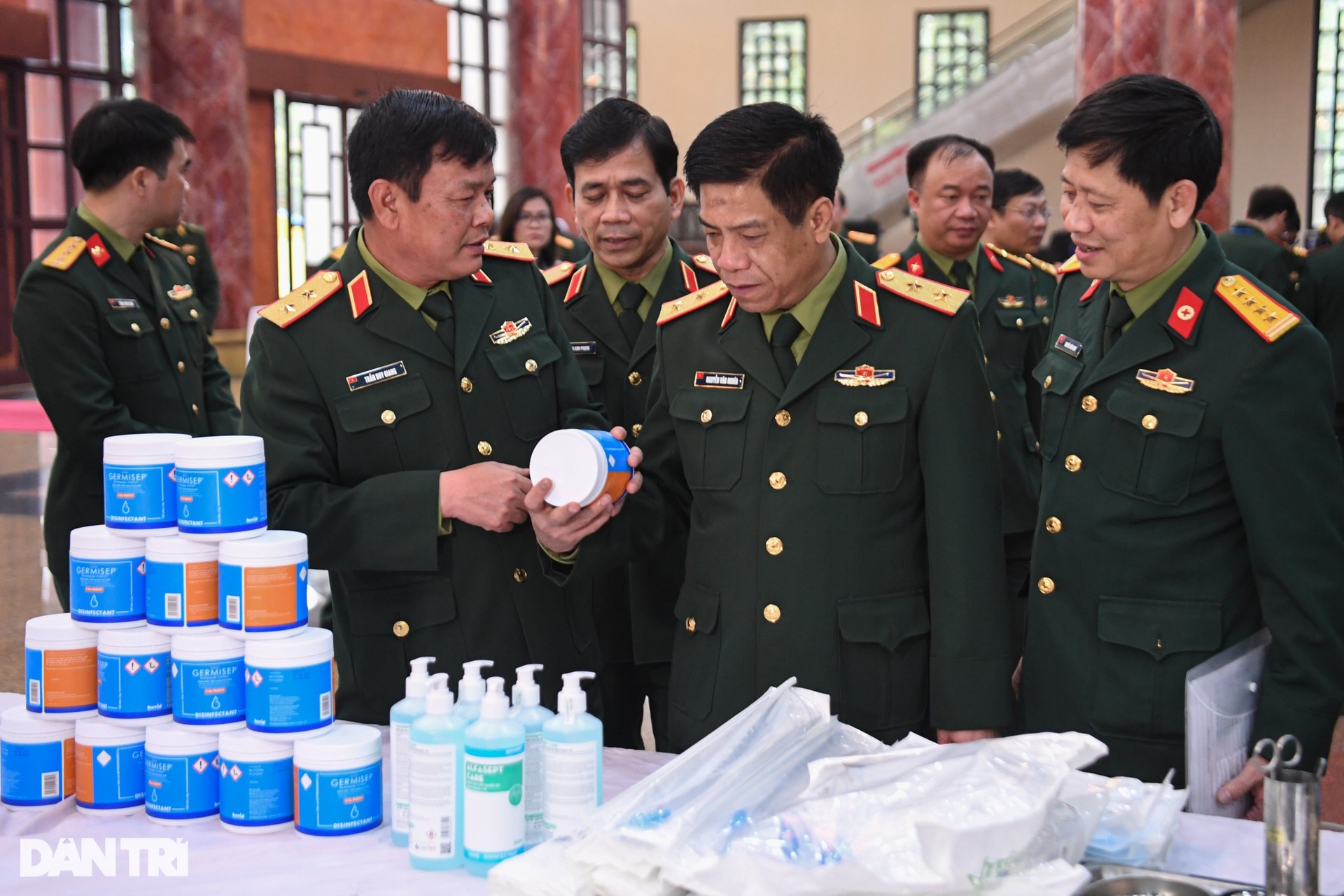 Dàn trang thiết bị chuyên dụng của quân đội Việt Nam sang Thổ Nhĩ Kỳ - 16 Dàn trang thiết bị chuyên dụng của quân đội Việt Nam sang Thổ Nhĩ Kỳ - 16