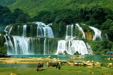 Thác Bản Giốc vào top những thác nước ấn tượng nhất thế giới