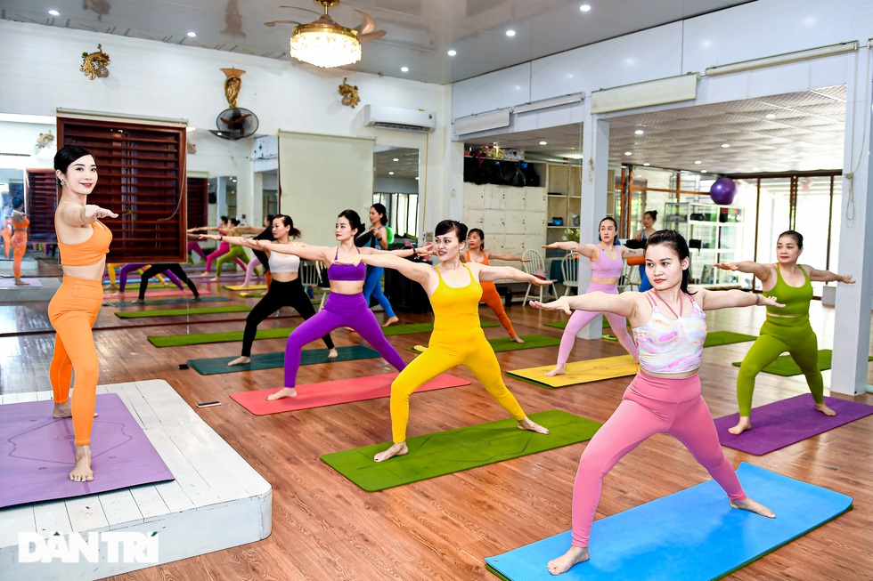 Bà mẹ 3 con Hà Nội và hành trình bất ngờ trở thành nữ hoàng yoga ở tuổi U40 - 3 Bà mẹ 3 con Hà Nội và hành trình bất ngờ trở thành nữ hoàng yoga ở tuổi U40 - 3