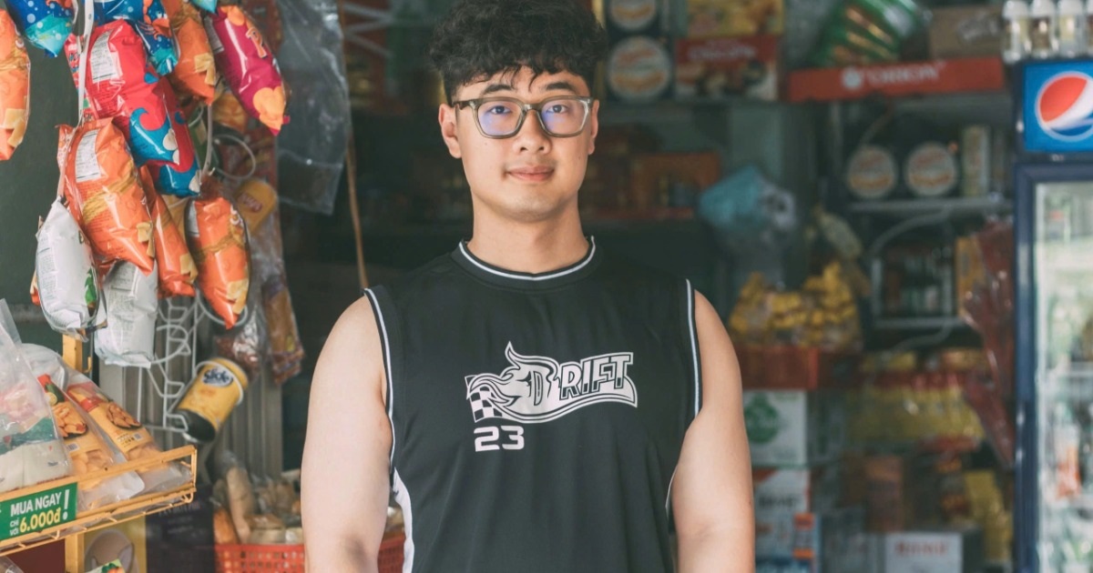 Sự thật cựu nam sinh chuyên toán "từng lên tivi" nay về quê bán tạp hóa