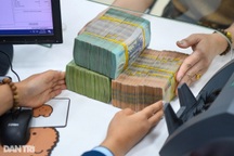 Vay vốn ngân hàng phiền hà, phải "bồi dưỡng" cho cán bộ tín dụng