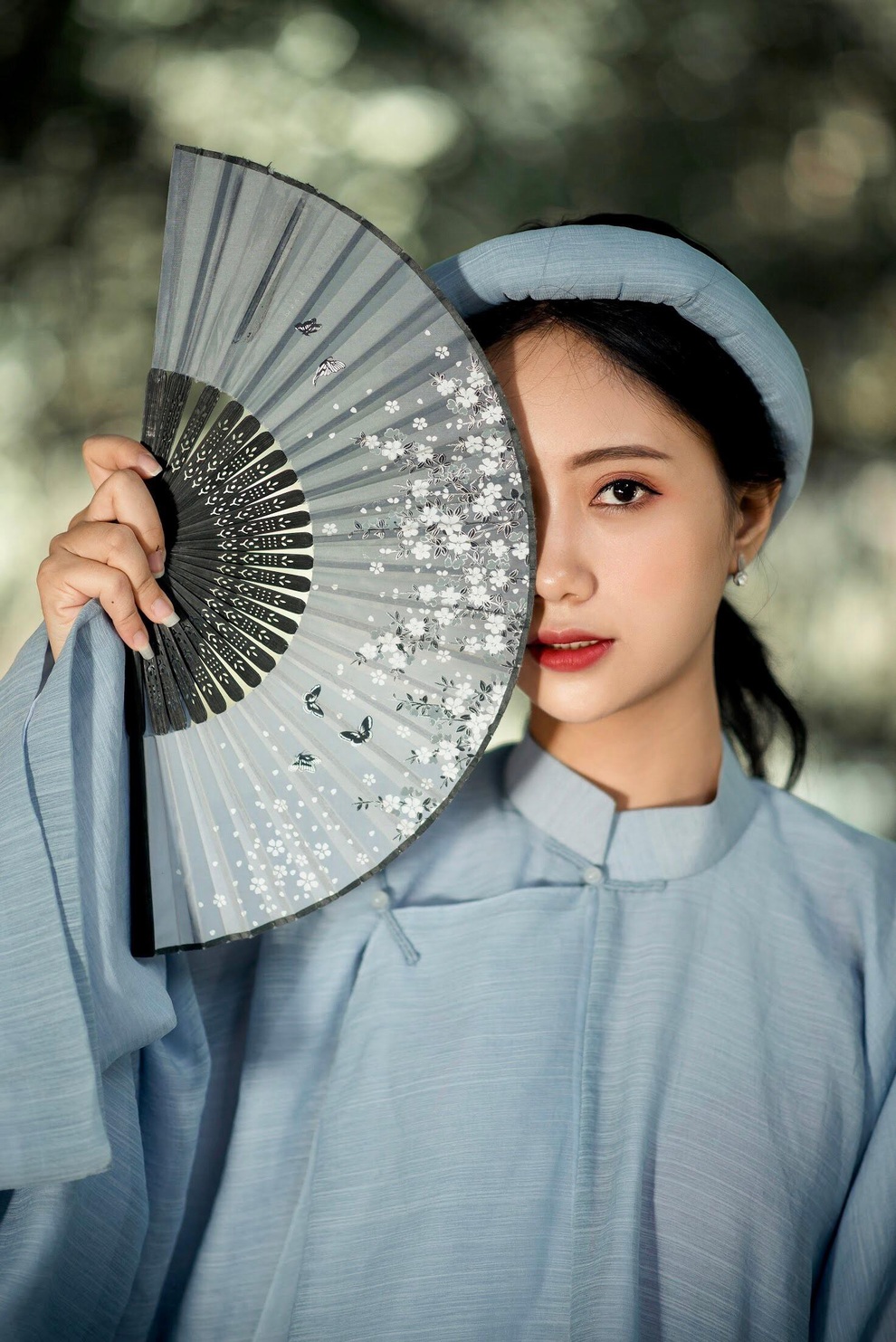 Nữ sinh trường Dược đẹp tựa bông hoa ban trắng của núi rừng Tây Bắc - 5 Nữ sinh trường Dược đẹp tựa bông hoa ban trắng của núi rừng Tây Bắc - 5