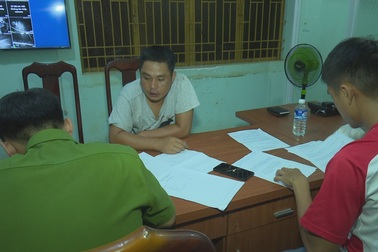 Truy tố cán bộ huyện đâm người tử vong tại quán karaoke