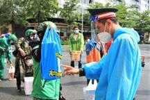 Giao hàng cho người đang thực hiện cách ly, shipper bị phạt 2 triệu đồng