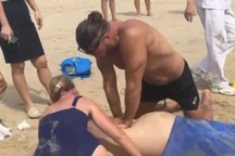 Bị sóng cuốn xa khi tắm biển Mũi Né, du khách Nga không qua khỏi