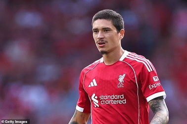 “Chân gỗ” Darwin Nunez sắp có thu nhập cao hàng đầu thế giới